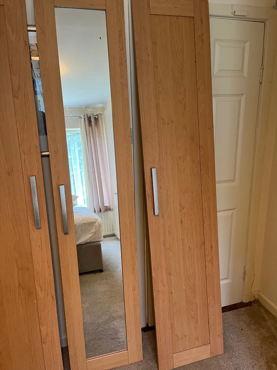 Wardrobe doors - Image 2