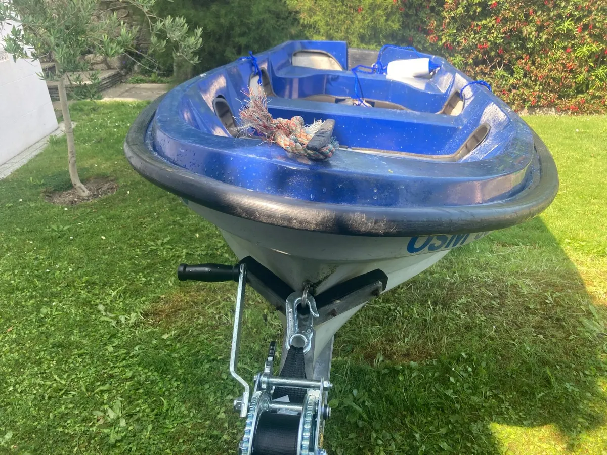 Boat with trailer. - Image 4