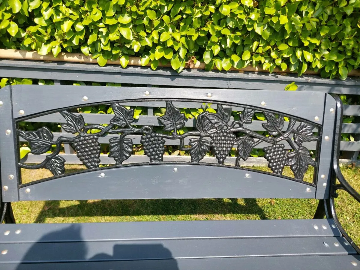 Garden bench - Image 2
