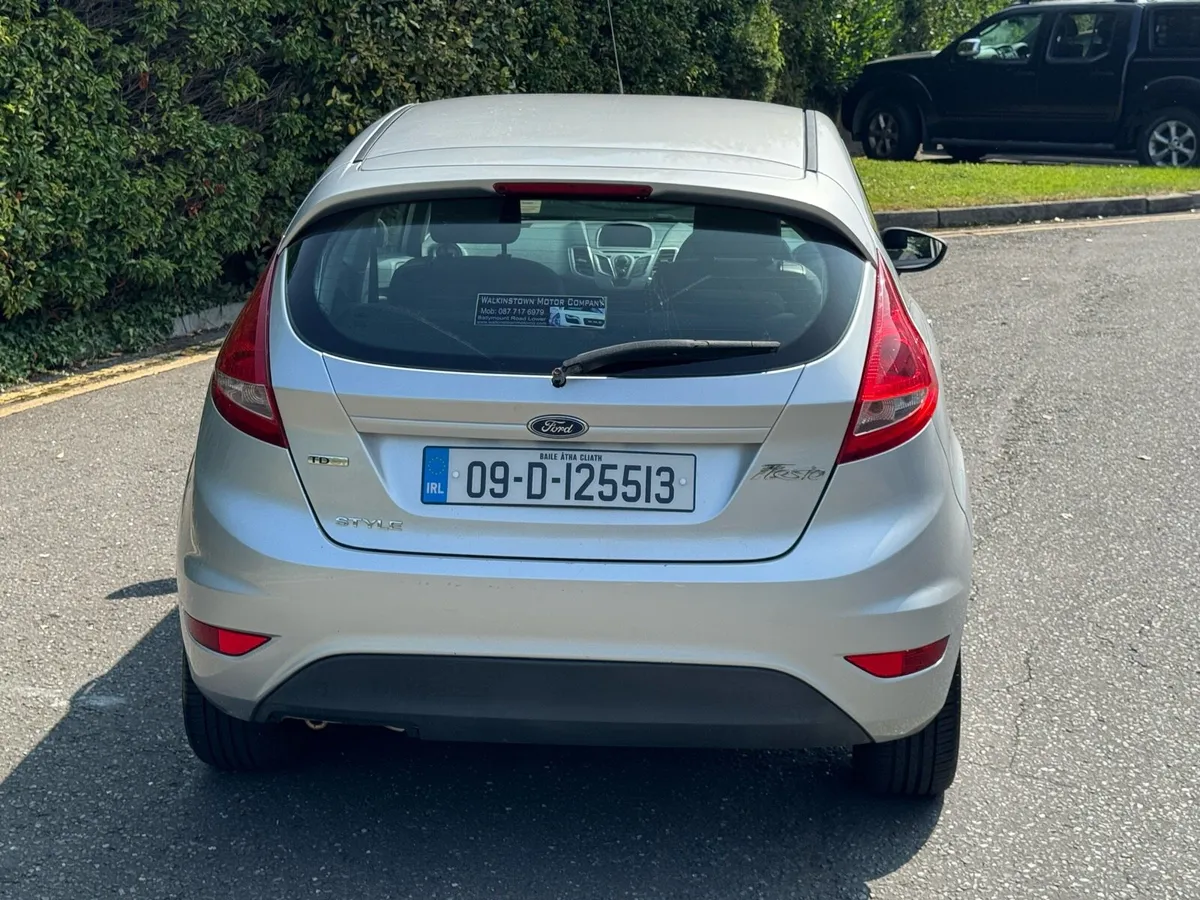 2009 FORD FIESTA (low mileage) - Image 4
