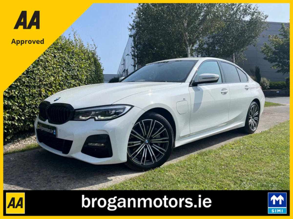 BMW 330e 2.0 T *M Sport*2021*Phev* - Image 2
