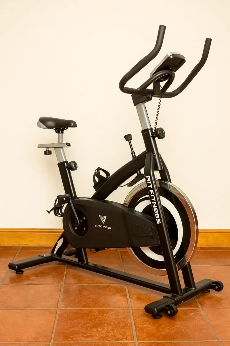 Hit Fitness exercise bike - Great Condition
