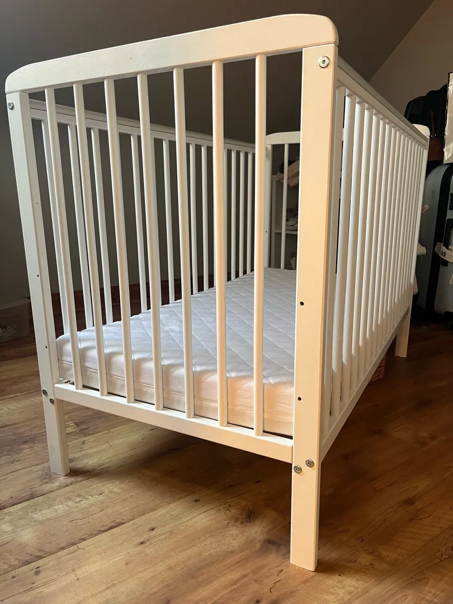 Cot - like new! - Image 2