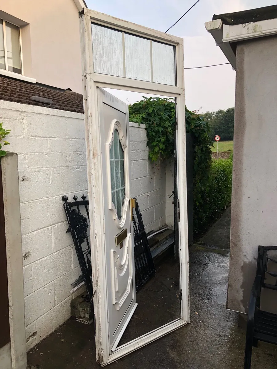Pvc double glazed front door - Image 4
