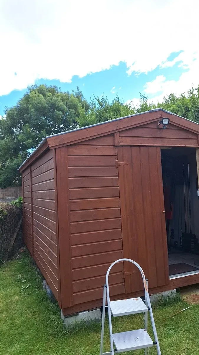 Large wooden shed - Image 1
