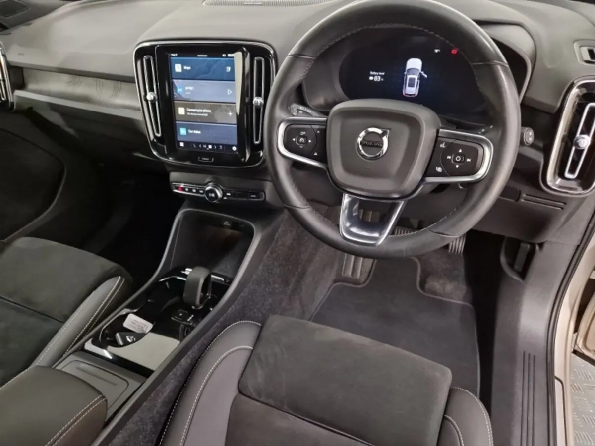 Volvo XC40 BEV Ultimate - Image 3