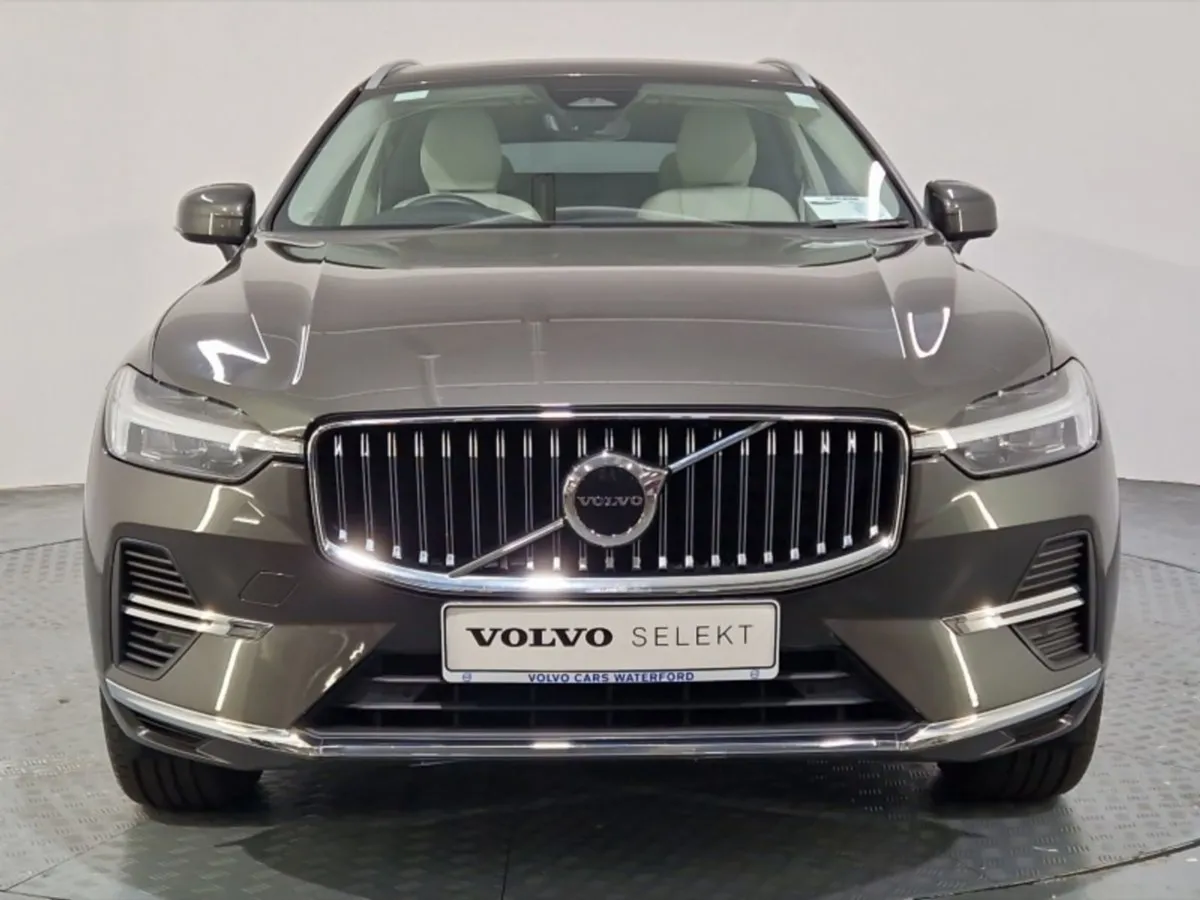 Volvo XC60 T6 Phev Inscription AWD - Image 3