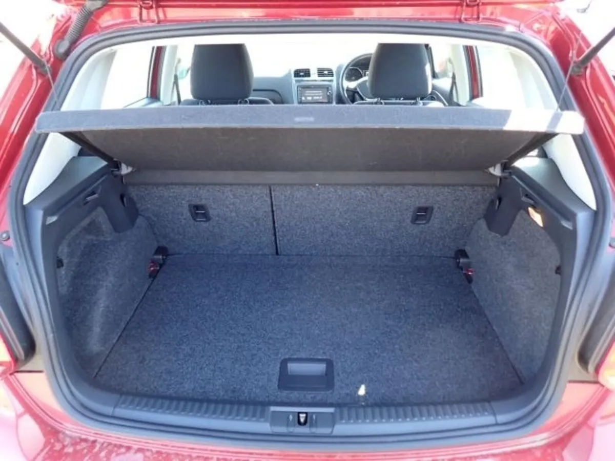 Polo Automatic low mileage - Image 4