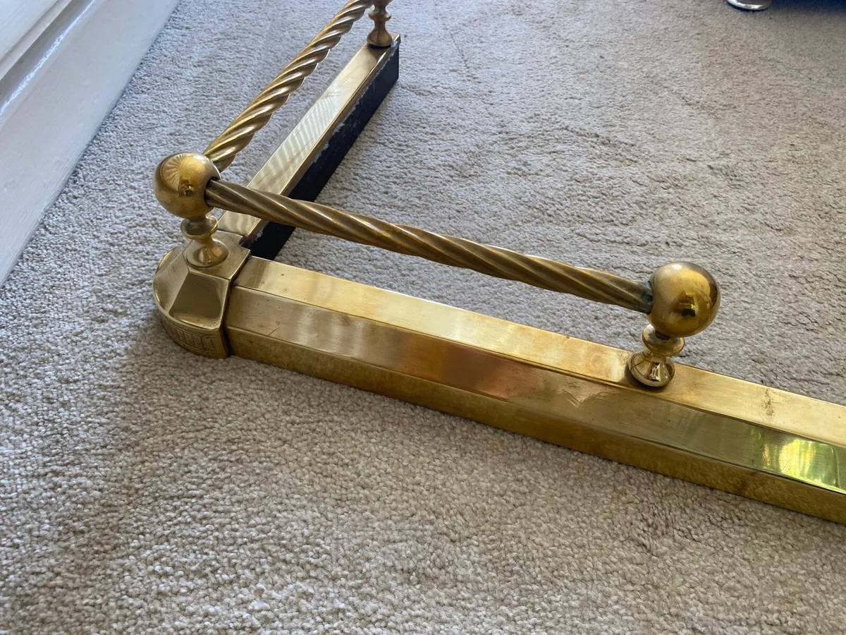 Brass Fireside Fender - Image 3