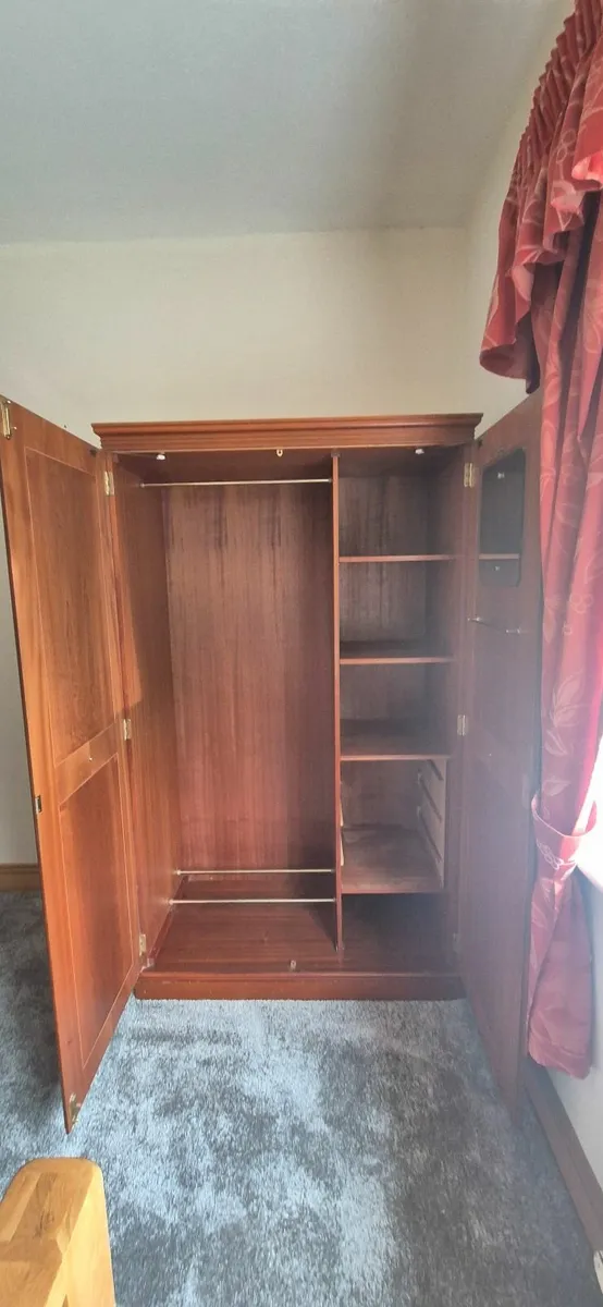 Wardrobe - Image 3