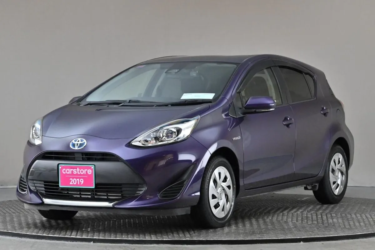 Toyota Aqua 1.5 Vvt-i Hybrid  android Car Player - Image 3