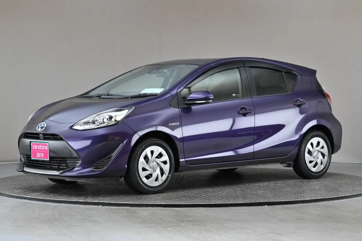 Toyota Aqua 1.5 Vvt-i Hybrid  android Car Player - Image 4