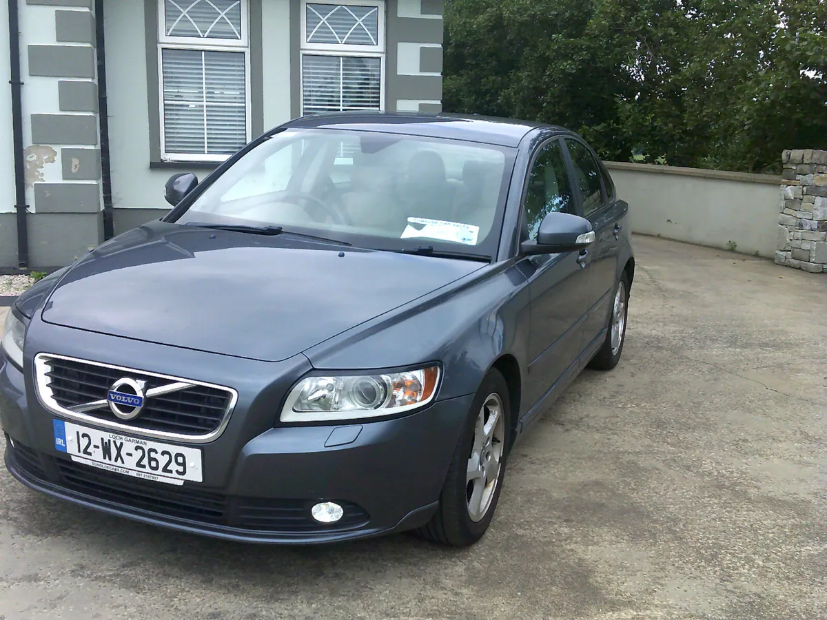Volvo S40 2012 - Image 2