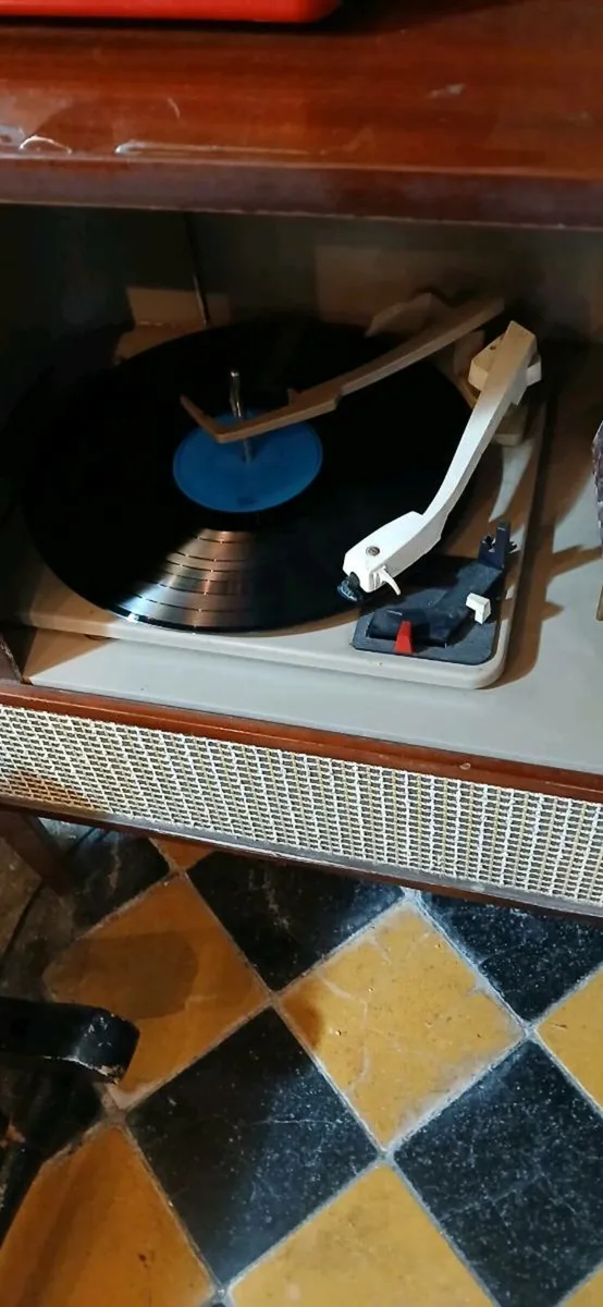 Vintage Ferguson  Radiogram - Image 2
