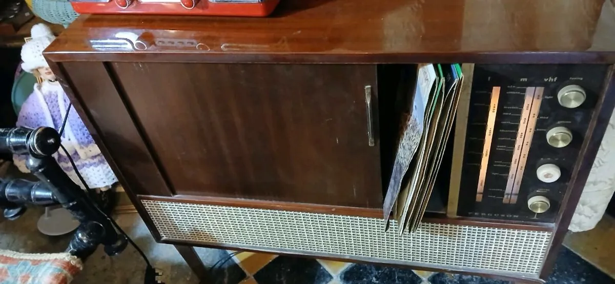 Vintage Ferguson  Radiogram - Image 4
