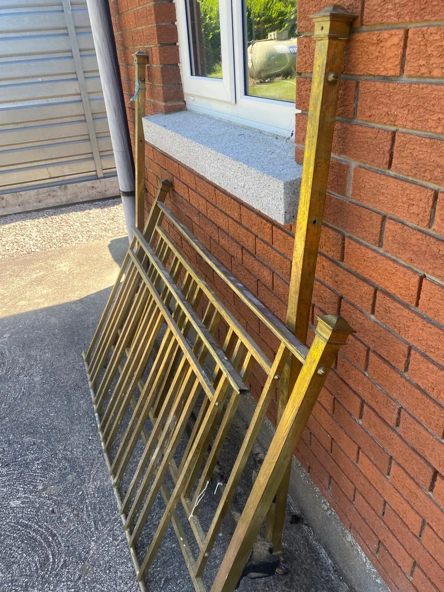 Antique brass and iron bed - Image 1