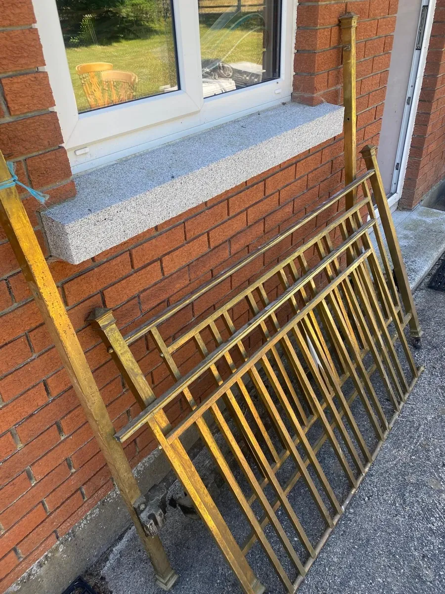 Antique brass and iron bed - Image 3