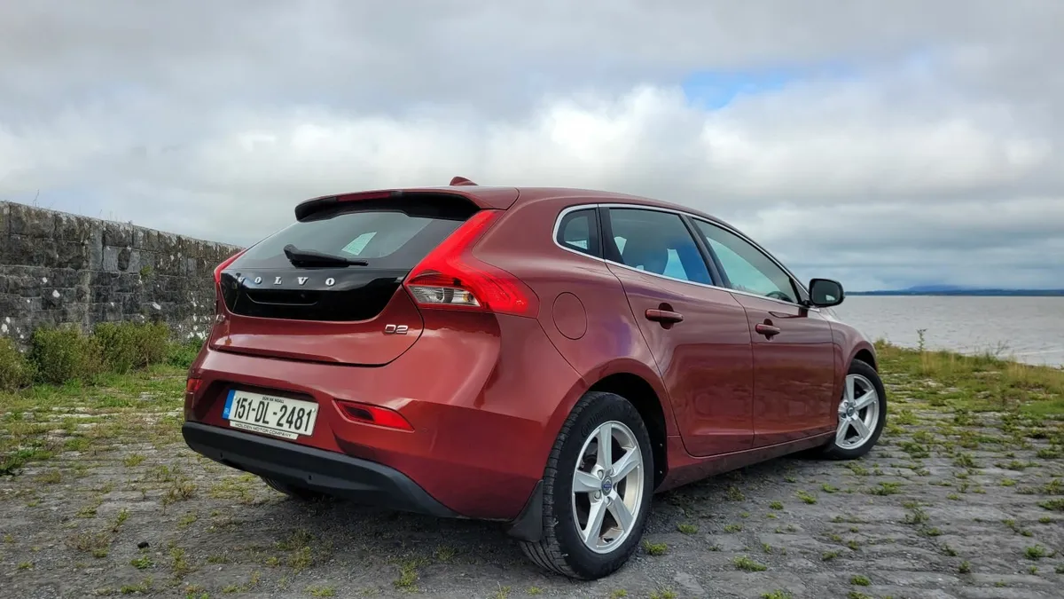 Volvo V40 2015 - Image 3