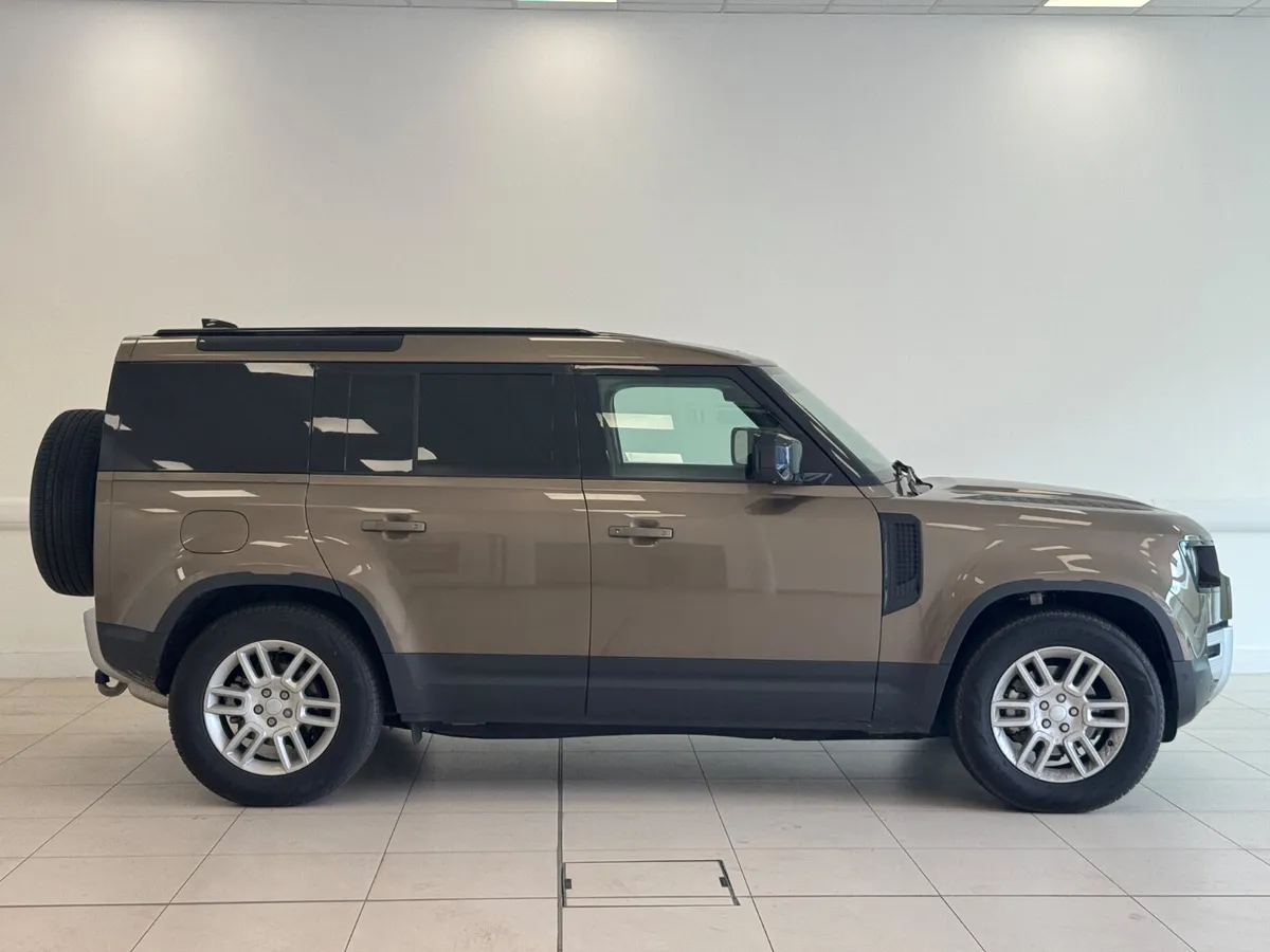 Land Rover Defender 2024 diesel plus vat @23% - Image 3