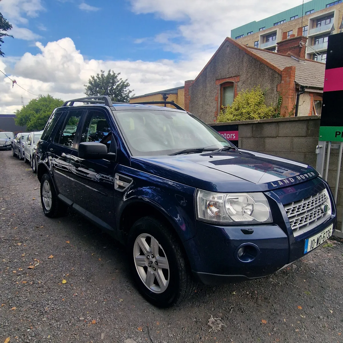 Land Rover Freelander 2010 1 Owner 4WD - Image 1