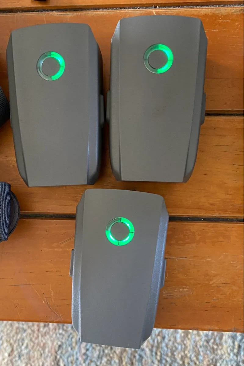 DJI mavic 2 zoom drone plus fly more pack - Image 4