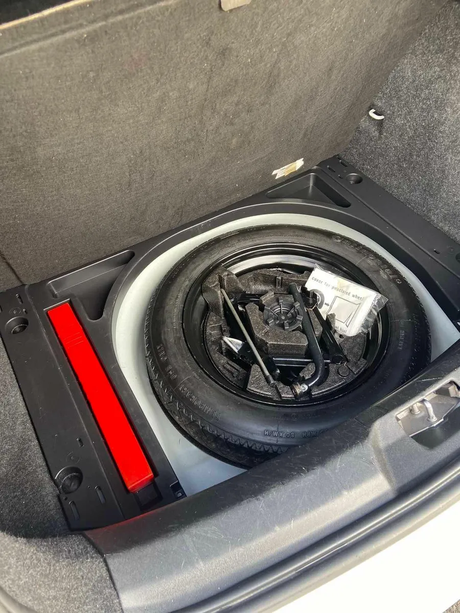 Volvo V40 2015 - Image 3
