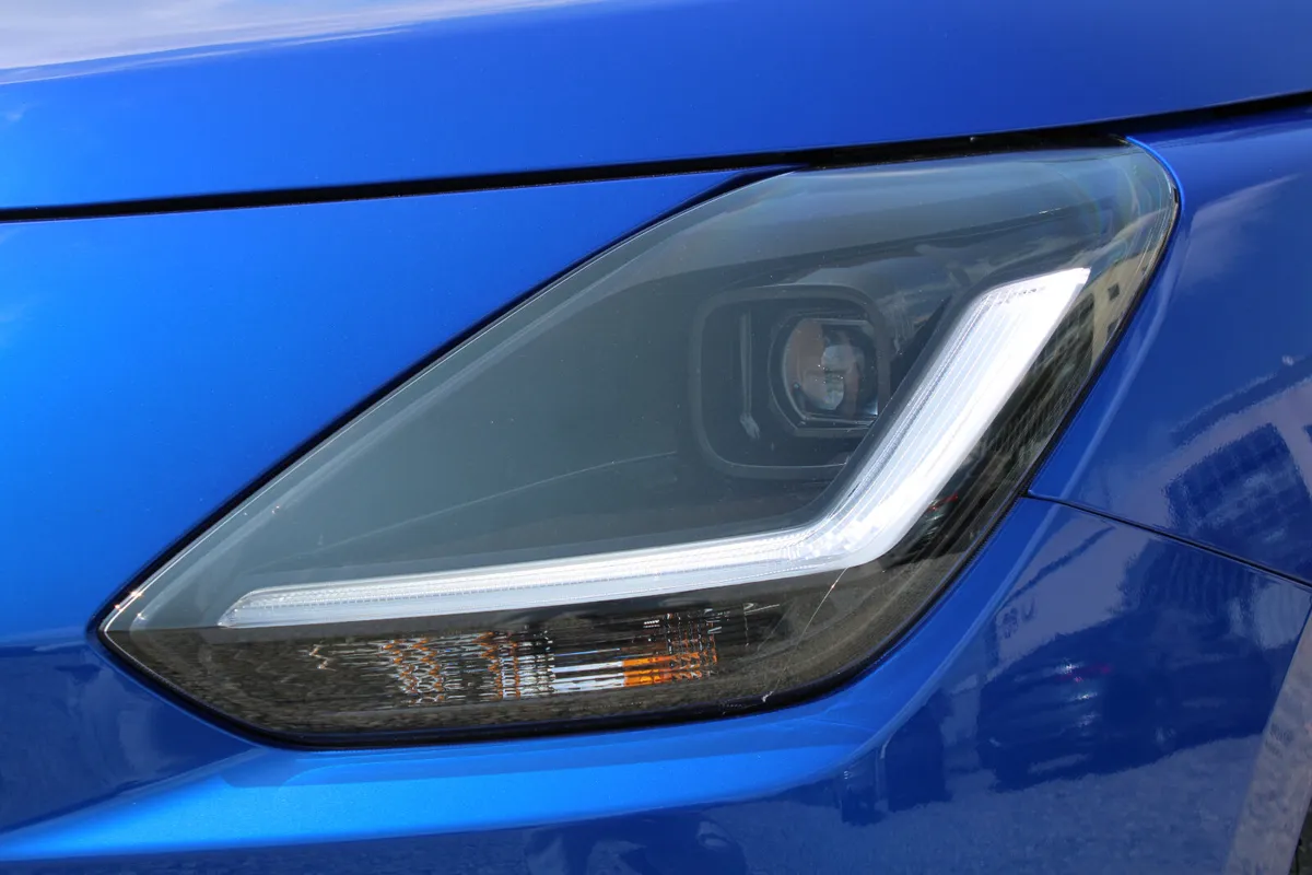 Suzuki Swift 1.2 Motion Hybrid - Image 4