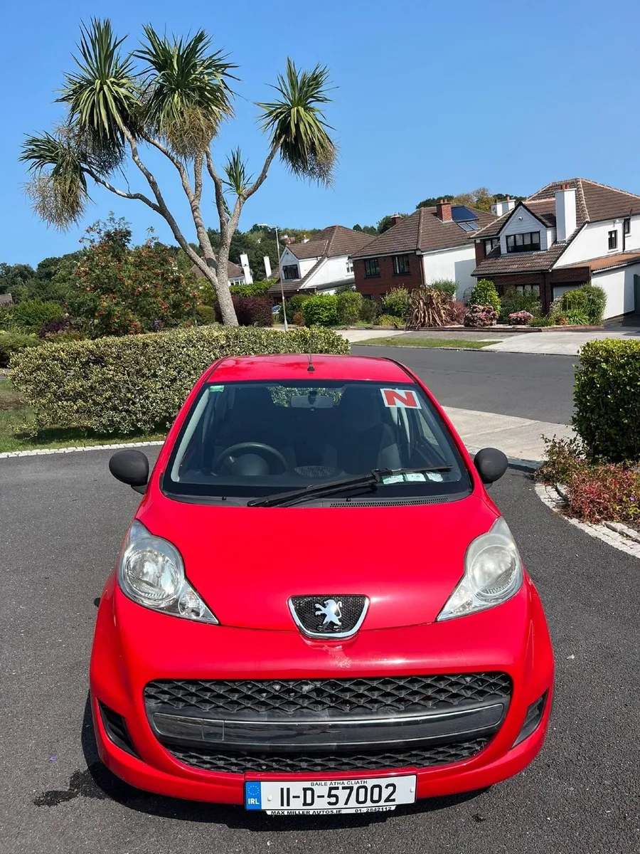 Peugeot 107 2011 - Image 1