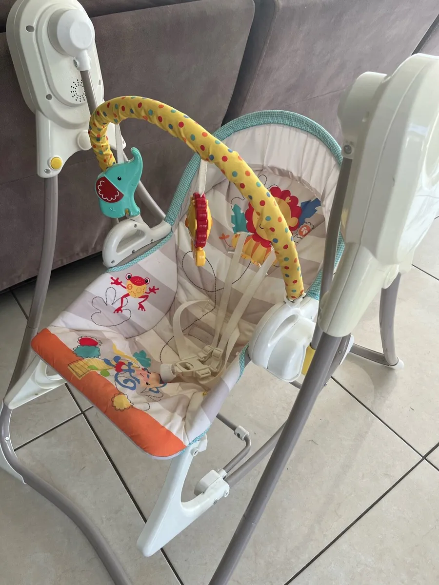 Fisher Price 3 in 1 Rocker Swing - Image 1