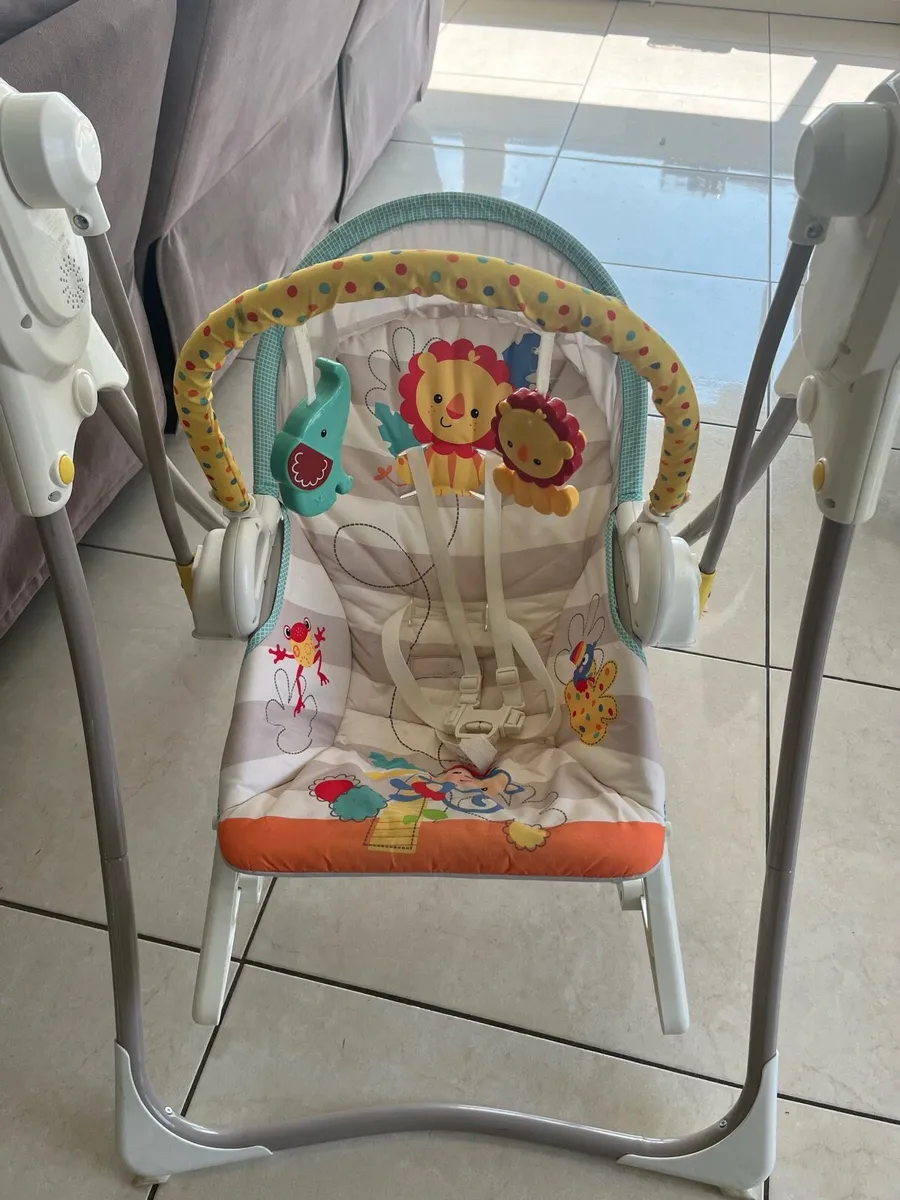 Fisher Price 3 in 1 Rocker Swing - Image 2