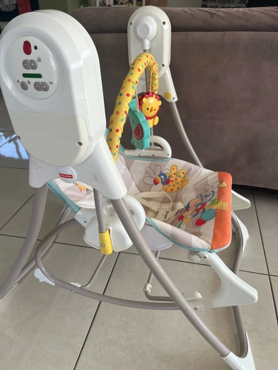Fisher Price 3 in 1 Rocker Swing - Image 3