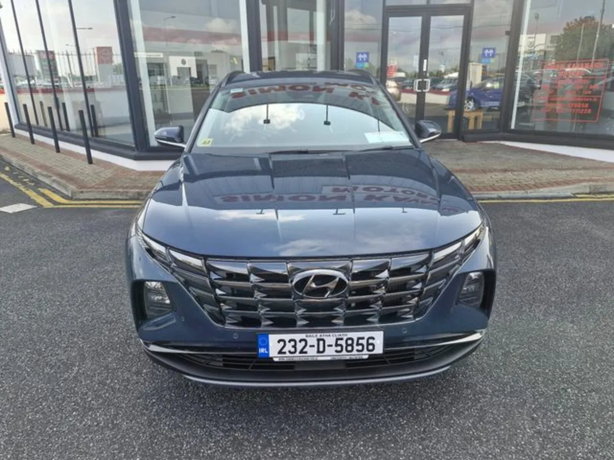 Hyundai Tucson Executive Plus 5DR - Image 3