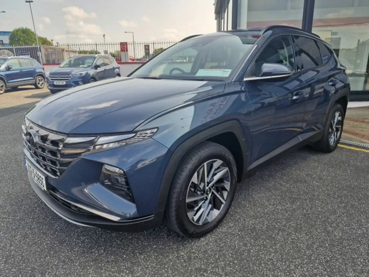 Hyundai Tucson Executive Plus 5DR - Image 4