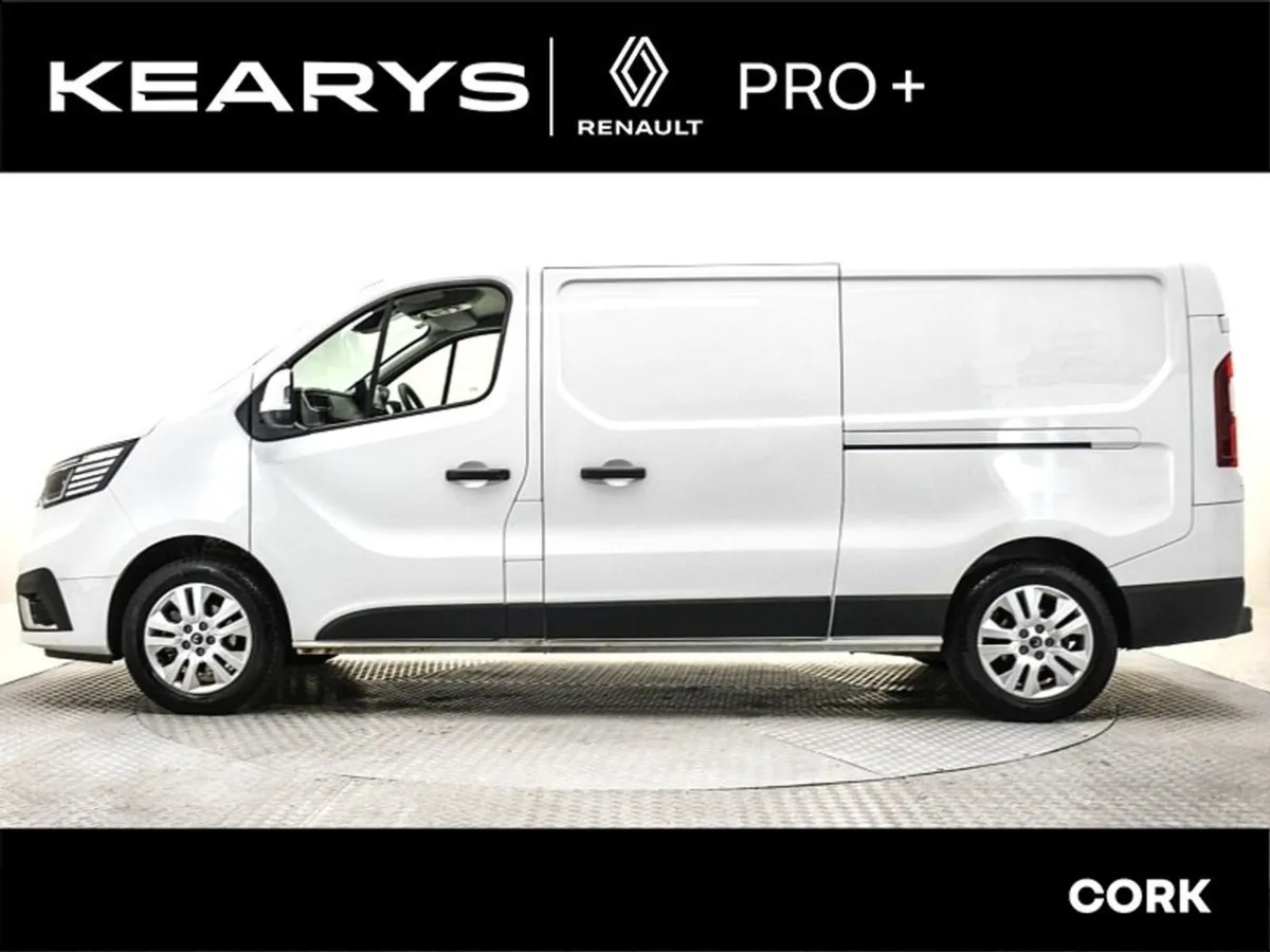 Renault Trafic Ll30 Blue dCi 130 Sport Panel Van - Image 4