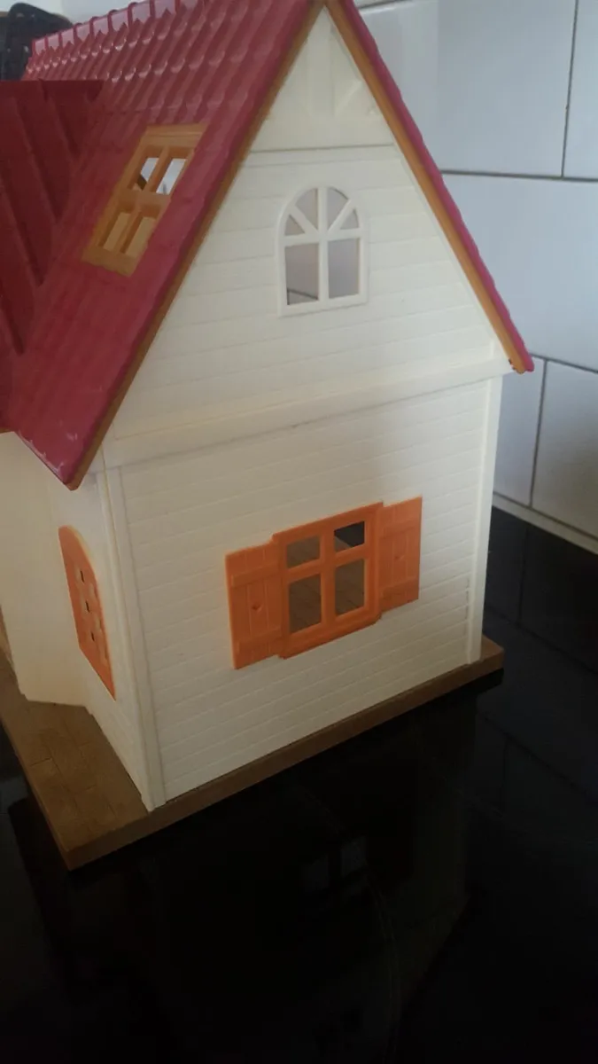Calico Critters Sylvanian Family Cozy Cottage - Image 4