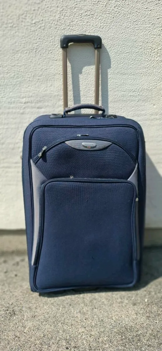 30 kg luggage case- good condition - Image 1
