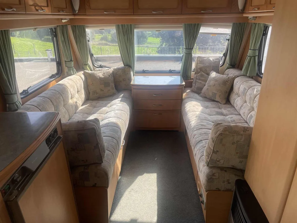 Caravan - Image 4