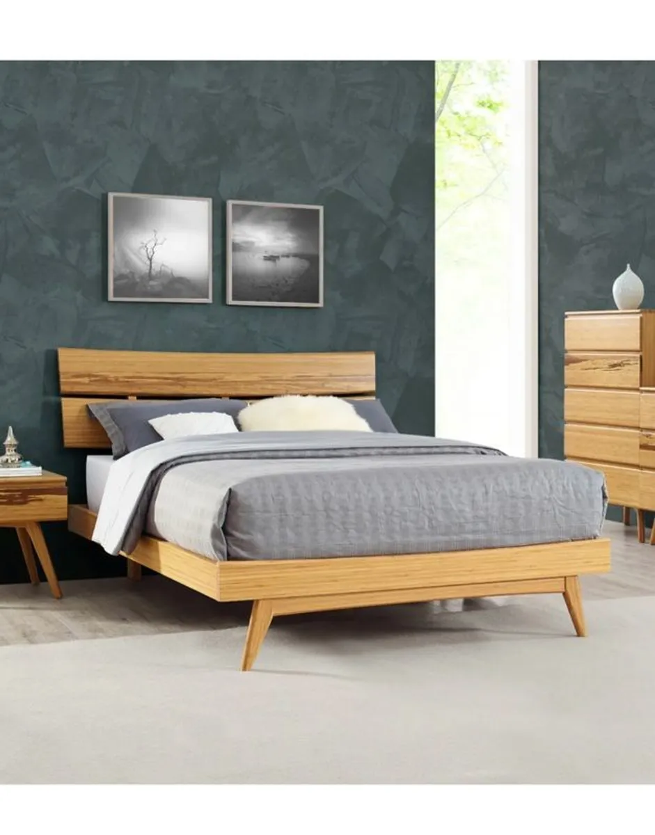 Bed frame 5 foot (king) immaculate.. can deliver - Image 1