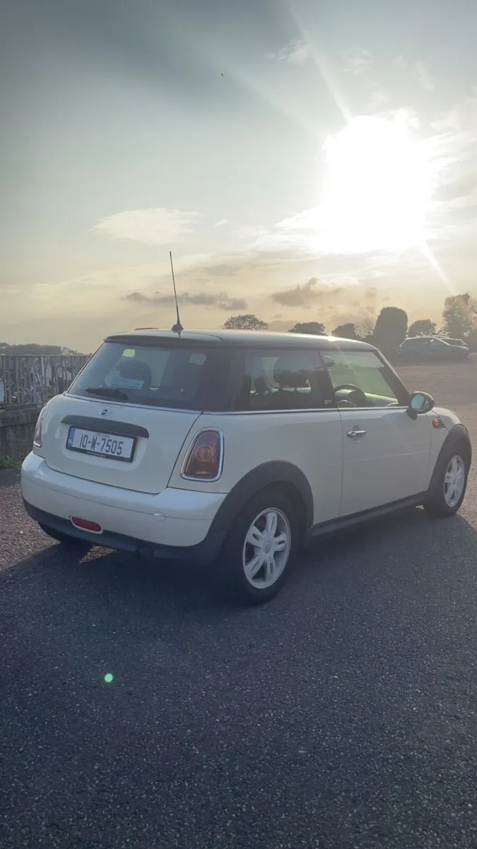 Mini One - Image 2