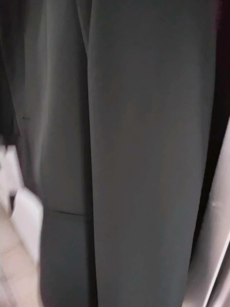 William hunt Savile row men's three peice suit - Image 2