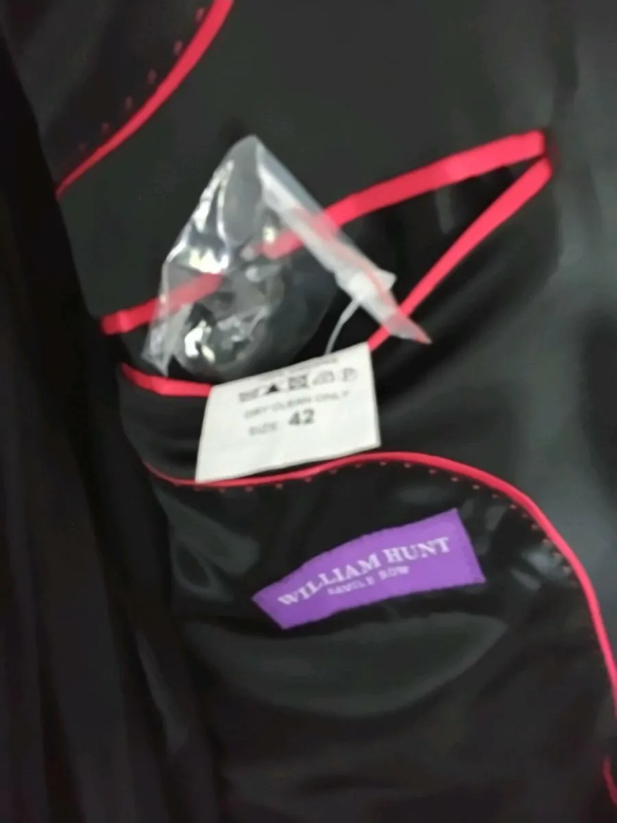 William hunt Savile row men's three peice suit - Image 4
