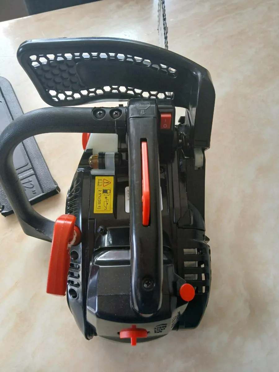 12 inch chainsaw brand new cs2500 pm - Image 2