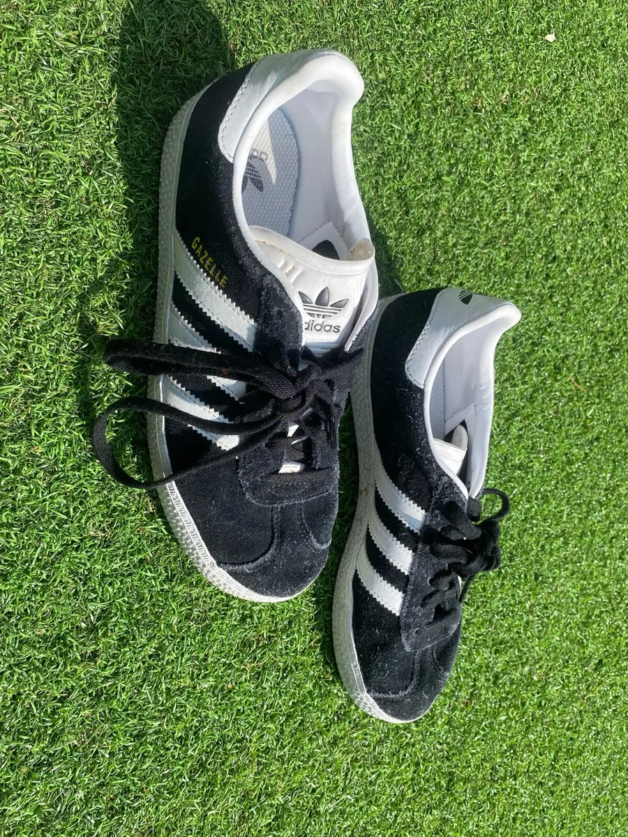 Adidas kids gazelle shoes - Image 3
