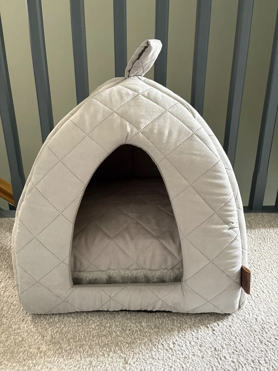 Cat bed for sale - Image 2