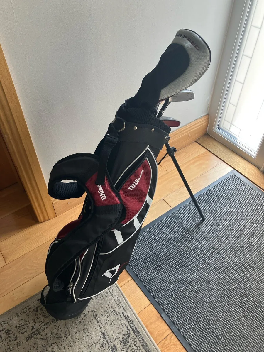 Wilson Deep Red Junior Golf Set and Bag - Image 4