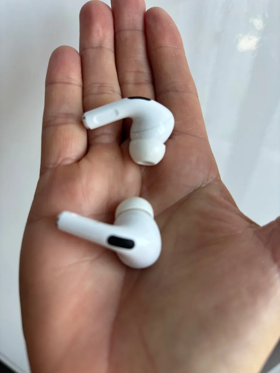 Aipods Gen 1 wireless charge - Image 3