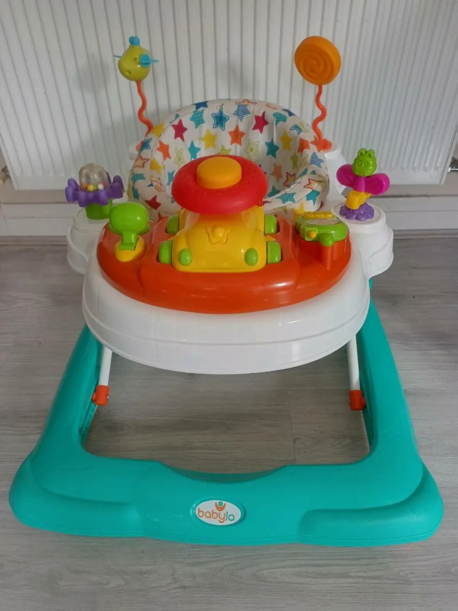 Babylo baby's walker. - Image 1