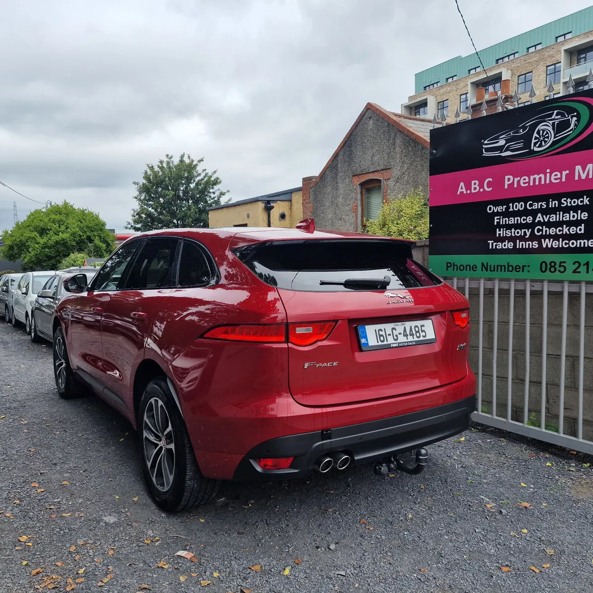 Jaguar F-Pace  180PS R-Sport Auto 4WD - Image 2