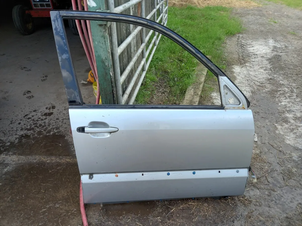 Landcruiser door