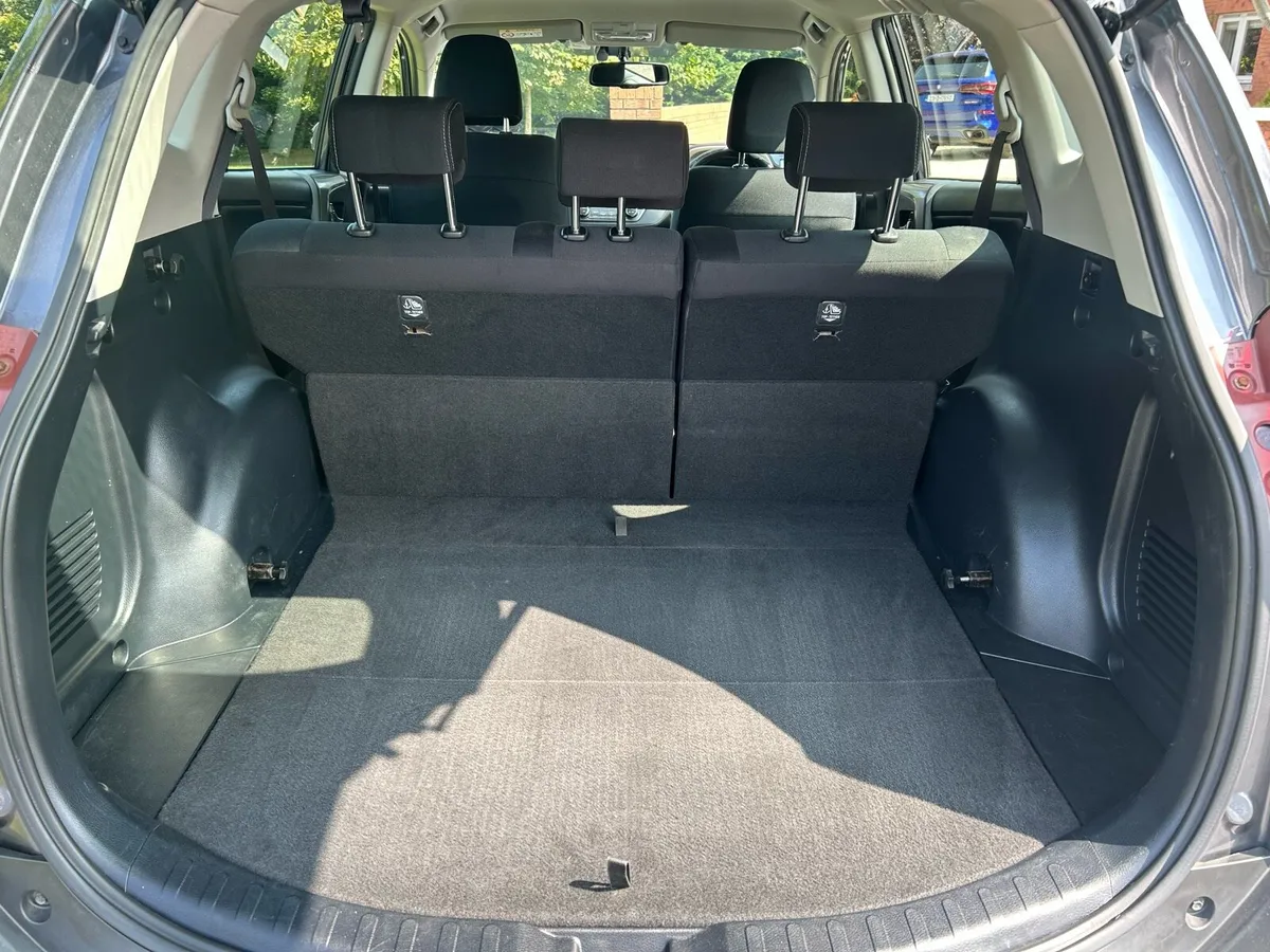 Toyota RAV4 - Image 4